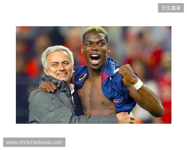 曼联名宿埃尔文：卢克-肖非常适合左中卫，他本赛季太出色了