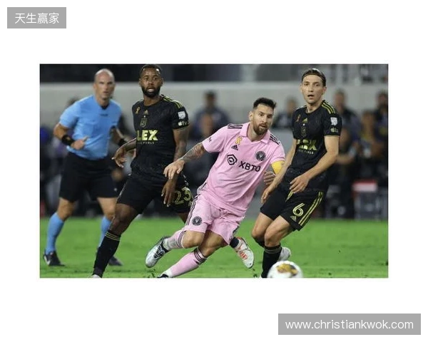 梅西社媒晒全套足球装备:MLS决赛前的最后一次训练 梅西社媒晒全套足球装备:MLS决赛前的最后一次训练