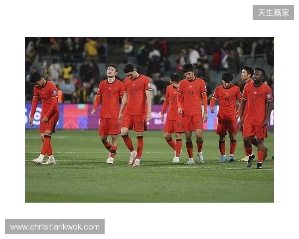 北青:国足曾计划10月在杭州集训,但因新帅迟迟未到位等因素搁浅 北青:国足曾计划10月在杭州集训,但因新帅迟迟未到位等因素搁浅