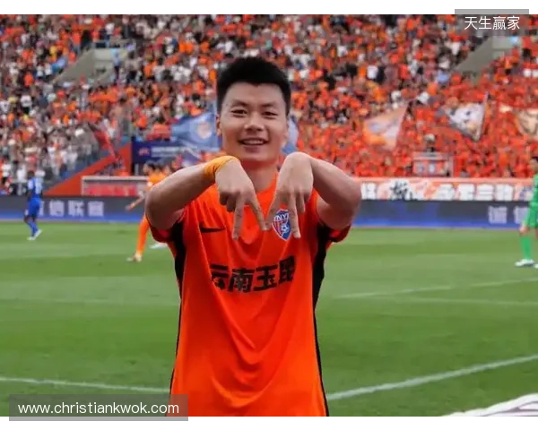 云南玉昆官方：罗竞等5人不再续约，恩里克、内内解约，马镇离队