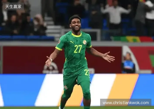 非洲杯决赛中断姆巴耶给朋友发照片，事后道歉：没想那么多